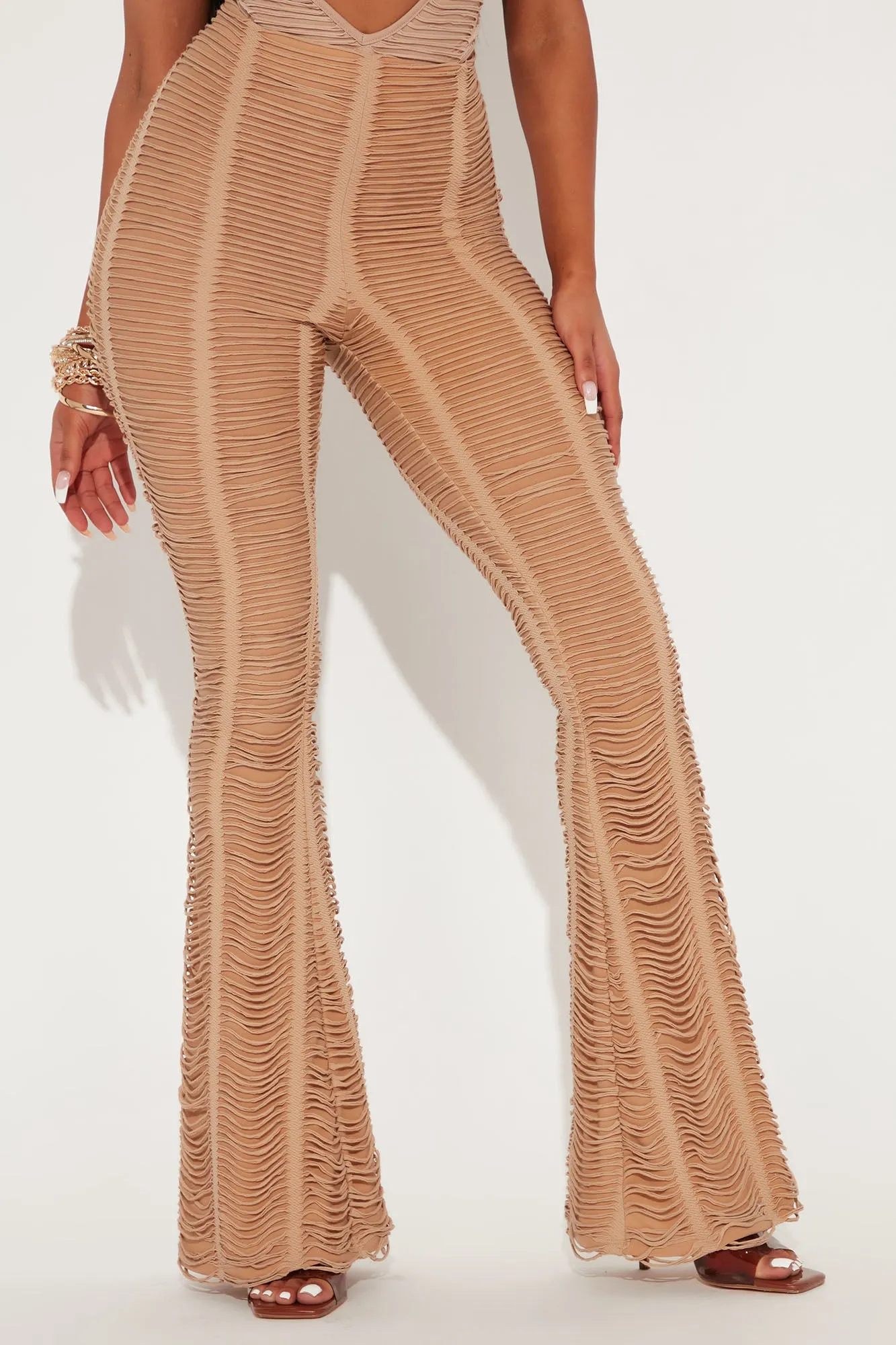 Attention On You Distressed Pant 32 - Mocha
