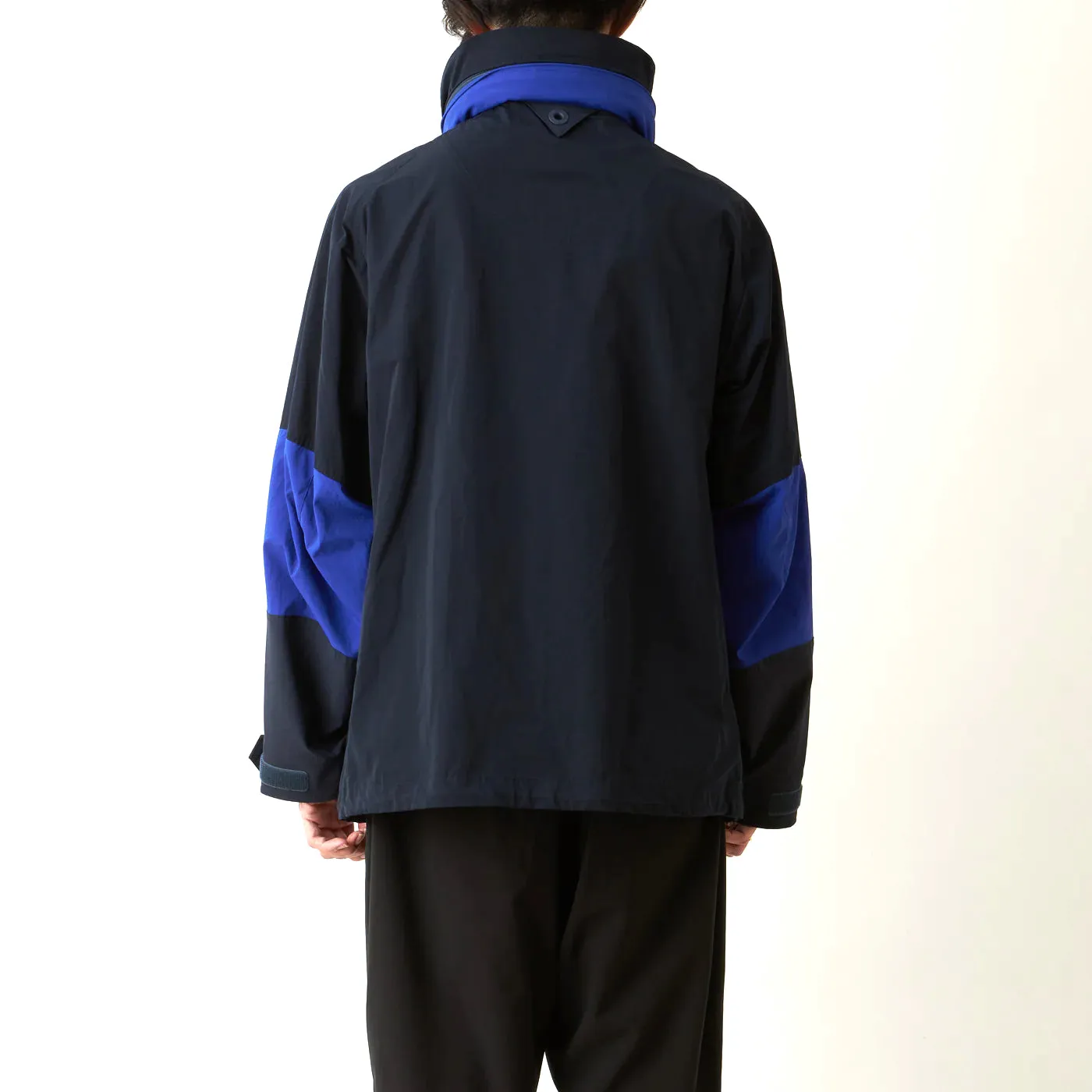 White Mountaineering / MULTI POCKETS MOUNTAIN PARKA - WM2471204
